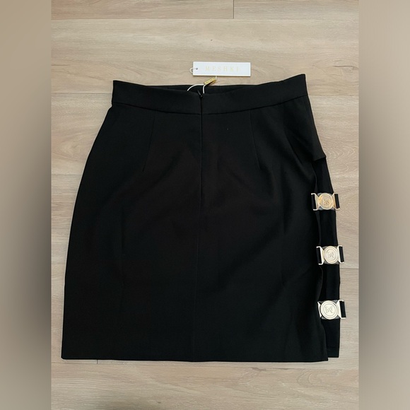 NWT Meshki Gold Buckle Mini Skirt - Picture 4 of 13